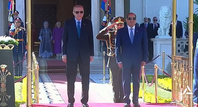 بالفيديو .. الرئيس السيسى يستقبل نظيره التركى رجب طيب أردوغان بقصر الاتحادية