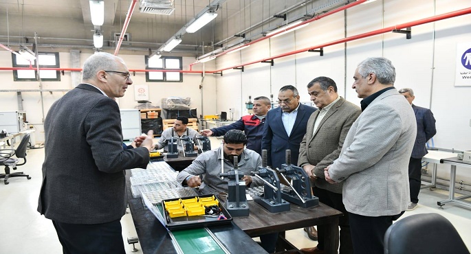وزير الإنتاج الحربى: “أبو زعبل للصناعات المتخصصة” من أهم القلاع الصناعية العسكرية فى الشرق الأوسط