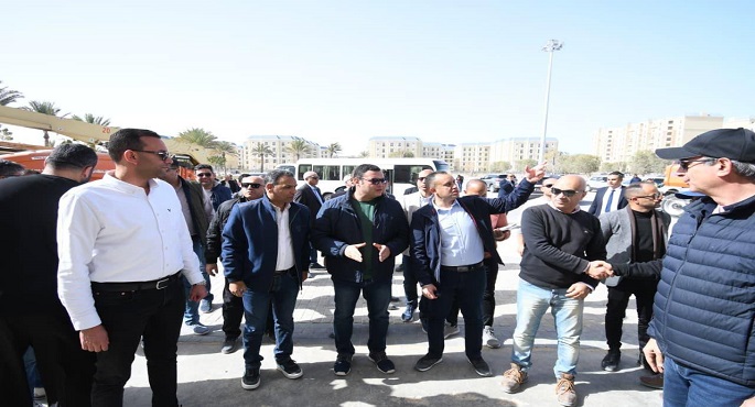 وزير الإسكان يتفقد مركز المؤتمرات والمعارض بالمدينة التراثية و”سكن كل المصريين” بالعلمين الجديدة