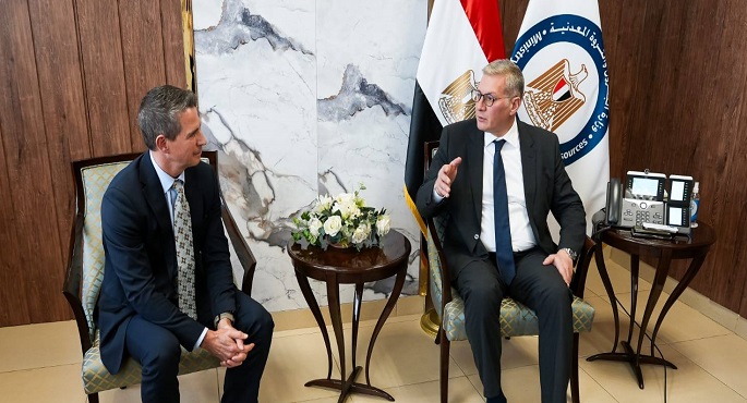 وزير البترول يبحث مع رئيس كابريكورن البريطانية زيادة استثماراتها فى مصر