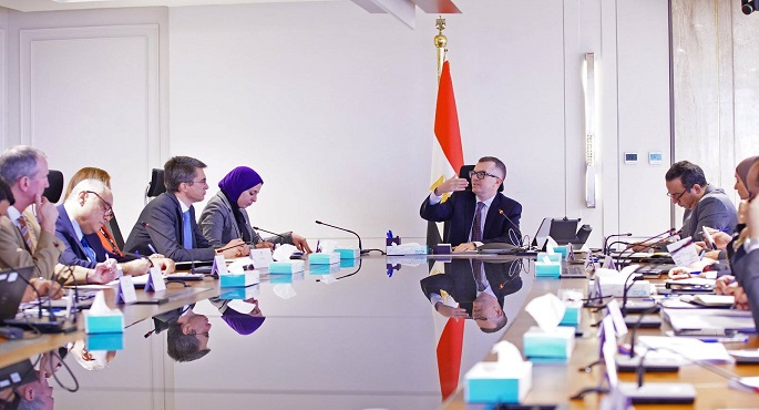 وزير التخطيط يبحث مع البنك الدولى سبل تعزيز الشراكة الاستراتيجية لدعم خطط التنمية
