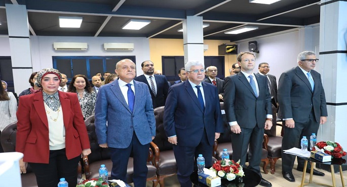 وزير التعليم العالى ومحافظ الأقصر وسفير إسبانيا ورئيس الجامعة يفتتحون مركز تمكين للإبداع والتكنولوجيا بكلية الفنون الجميلة بجامعة الأقصر