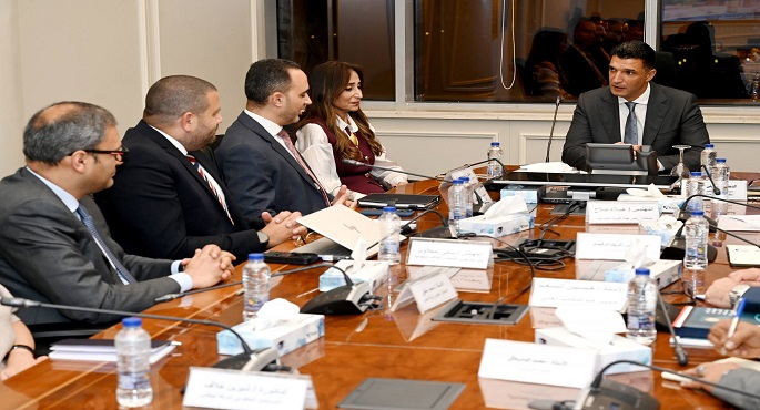 وزير الصناعة يبحث مع شركة نيسان للسيارات خطط الشركة للتوسع بالسوق المصرى والتصدير للأسواق الإفريقية