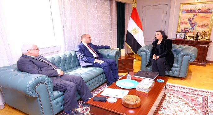 وزيرة التضامن الاجتماعى تلتقى وزير العمل لبحث تعزيز التعاون المشترك