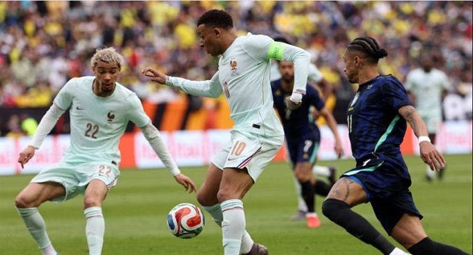منتخب فرنسا يفوز على البرازيل 2-1 وديا