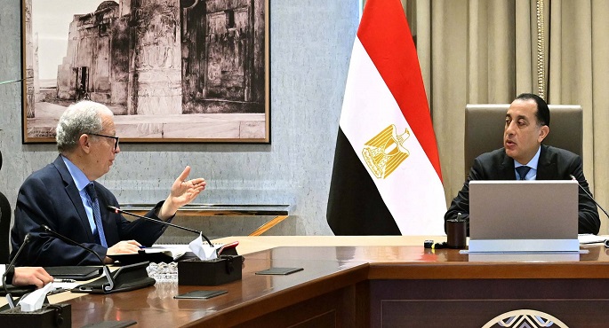 رئيس الوزراء يتابع تنفيذ عدد من الملفات الاقتصادية ذات الأولوية