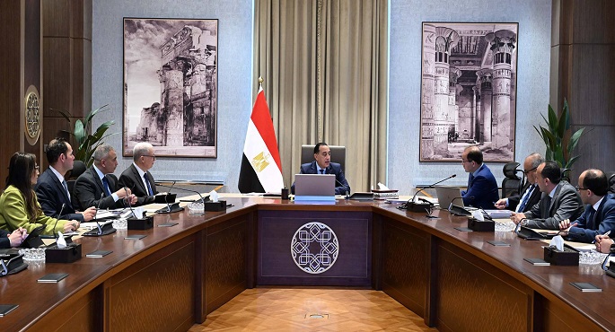رئيس الوزراء يستعرض التقديرات الأولية لمشروع موازنة العام المالى 2026/2027