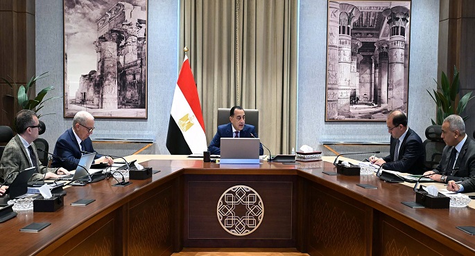 رئيس الوزراء يستعرض تقديرات الاستثمارات ضمن خطة التنمية الاقتصادية والاجتماعية للعام المالى 2027/2026