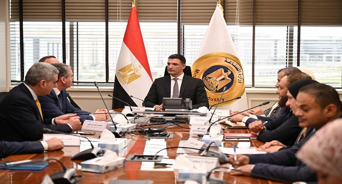 وزير الصناعة: مشروع إنتاج سيانيد الصوديوم خطوة رائدة لتعزيز الصناعات المتقدمة فى مصر