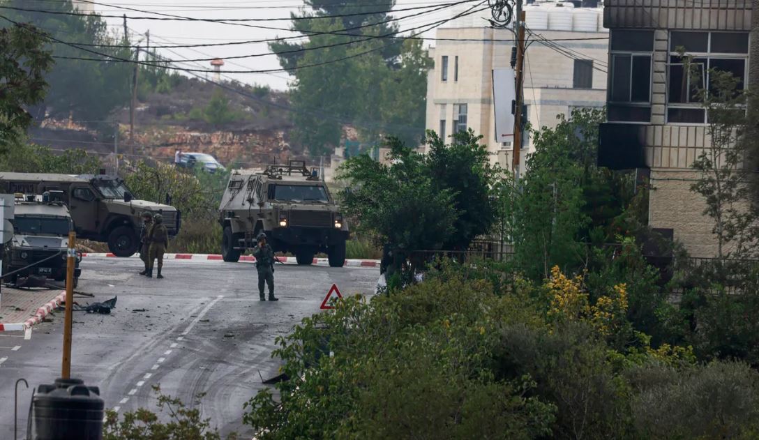 استشهاد فلسطينى بقصف للاحتلال على غزة.. وحملة اعتقالات واعتداءات استيطانية بالخليل
