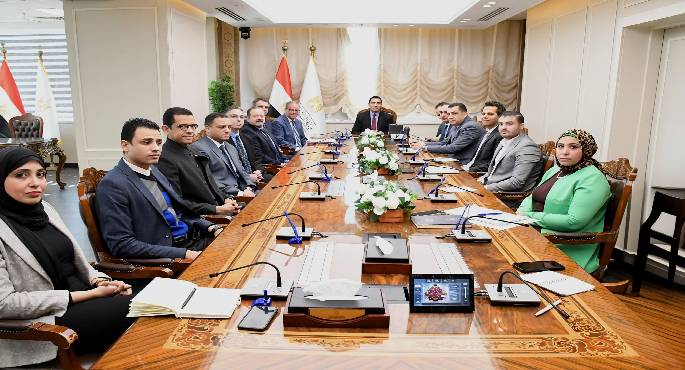 وزير الشباب يتابع مع وفد لجنة الخبراء بالوكالة الدولية لمكافحة المنشطات الاعتماد النهائى للمعمل المصرى