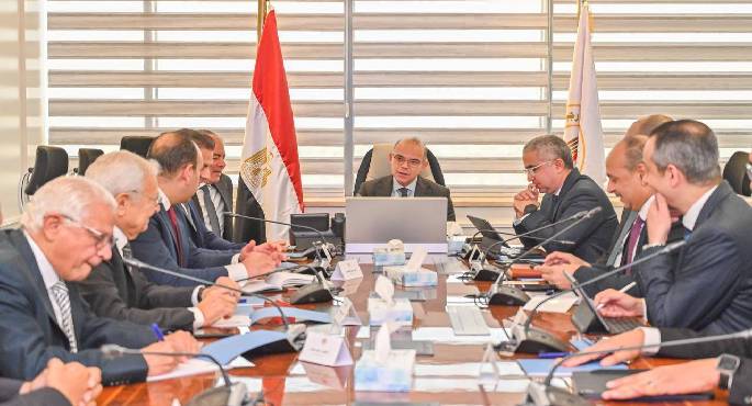وزير الاستثمار يتابع موقف تنفيذ منصة الكيانات الاقتصادية كمنظومة وطنية موحدة