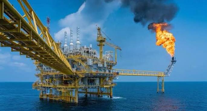 البترول: ارتفاع إنتاج حقل “غرب البرلس” إلى 70 مليون قدم مكعب يوميًا خلال أيام