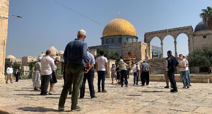 القدس: تسليح المستوطنين تحريض عنصرى وخطوة خطيرة لتصعيد الجرائم بحق الفلسطينيين