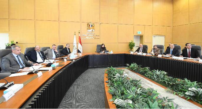 وزيرة الإسكان تترأس الاجتماع الثانى لمجلس إدارة الجهاز القومى لتنظيم الإعلانات على الطرق العامة
