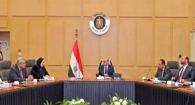 وزير الاستثمار يبحث مع المجلس التصديرى للتشييد والبناء آليات التوسع الخارجى