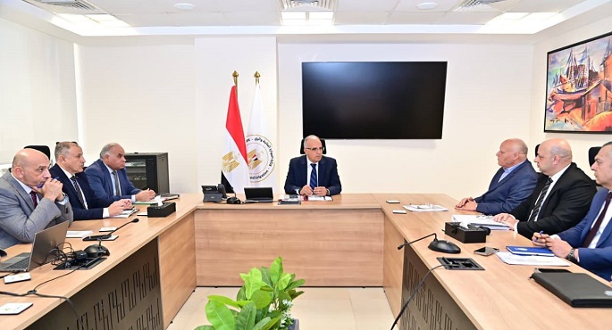 وزير الرى يؤكد أهمية استثمار أملاك الوزارة فى دعم الخزانة العامة للدولة