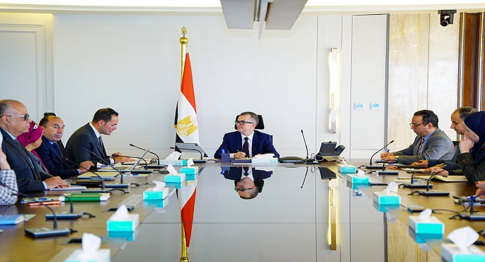 وزير التخطيط يبحث مع رئيس مركز المعلومات ودعم اتخاذ القرار تعزيز التعاون فى متابعة أداء برنامج الحكومة وخططها