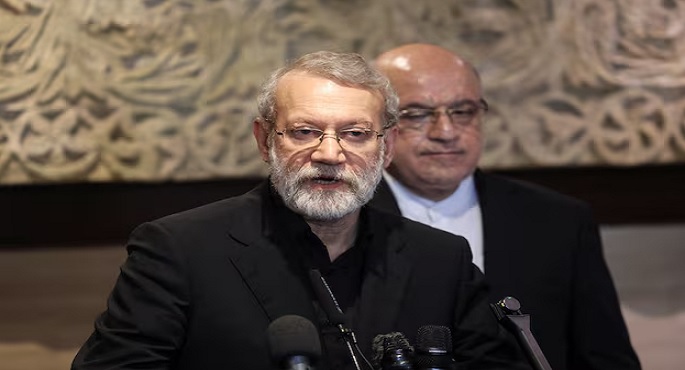لاريجانى: إما أن يكون مضيق هرمز انفراجا للجميع وإما أن يتحول إلى مضيق اختناق