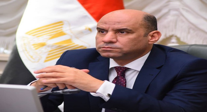 وزير العمل يصدر قرارًا وزاريًا بتحديد الأعمال الخطرة المستحقة لإجازة سنوية 7 أيام