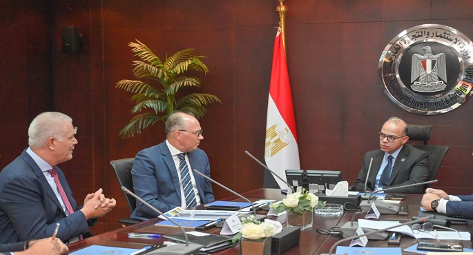 وزير الاستثمار: مصر تفتح آفاق استثمارية للمشروعات التي تجمع بين الطاقة النظيفة والتكنولوجيا المتقدمة