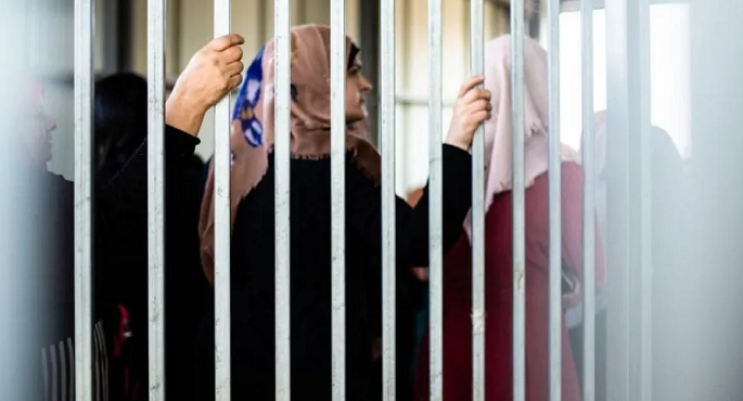نادى الأسير الفلسطينى: الاحتلال الإسرائيلى يواصل اعتقال 39 أما فى سجونه