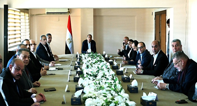 خلال اجتماعه مع أعضاء مجلس إدارة سوق العبور .. مدبولى : تطوير وتنظيم أسواق الجملة أحد المحاور الرئيسية لضبط حركة تداول السلع