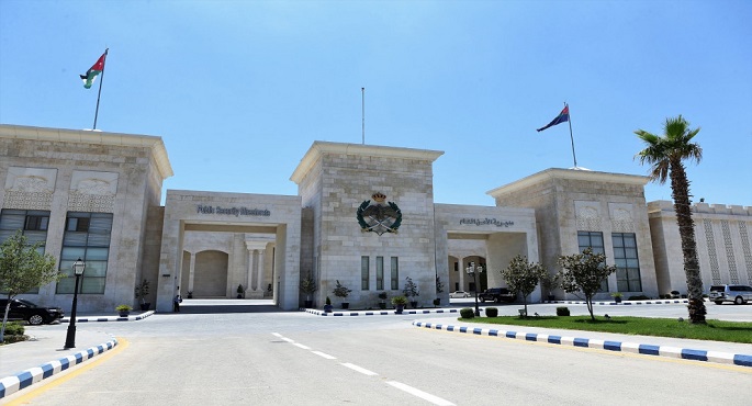 الأمن العام الأردنى: التعامل مع 73 بلاغا حتى الآن بسقوط شظايا فى 8 مناطق دون إصابات