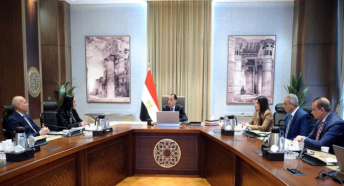 رئيس الوزراء يتابع الإجراءات الخاصة بتنفيذ التوجيهات الرئاسية بطرح وحدات سكنية بالإيجار للمواطنين