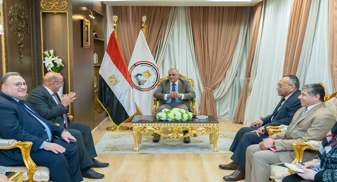 “الإنتاج الحربى” : مفاوضات مع “البنك العقارى المصرى العربى” لتحقيق مشروعات تعاونية مشتركة