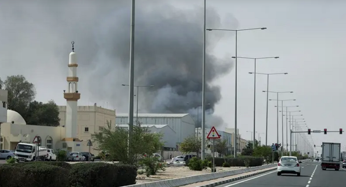 موجة جديدة من الصواريخ والمسيّرات الإيرانية على الكويت وقطر والإمارات والبحرين