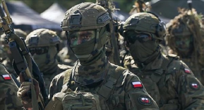 بولندا تجلى قواتها من العراق لتدهور الأوضاع الأمنية فى الشرق الأوسط