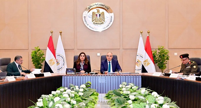 ‎وزير الرى يترأس اجتماع لجنة تراخيص الشواطئ لبحث المشروعات التنموية
