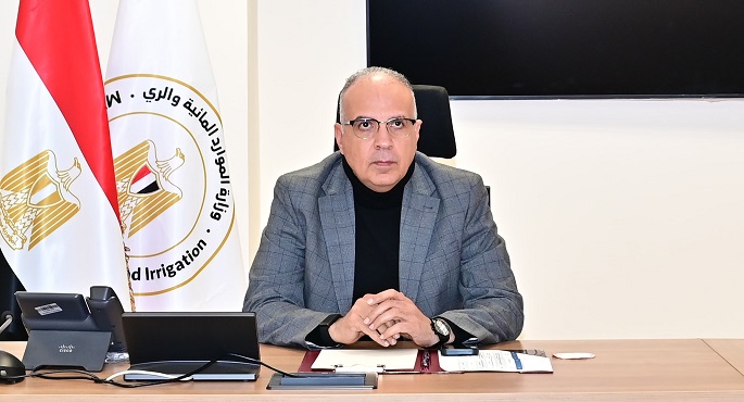 وزير الرى يبحث موقف أعمال إزالة التعديات على نهر النيل