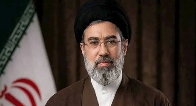 عقب اختيار مجتبى خامنئى خلفا لوالده .. البرلمان الإيرانى يؤكد دعمه للمرشد الجديد