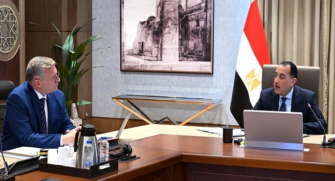 مدبولى يؤكد ضرورة مواصلة جهود توفير مخزون استراتيجى آمن ومطمئن من مختلف المشتقات البترولية