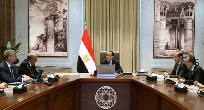 مدبولى يتابع موقف استعدادات قطاع الطاقة خلال الفترة المقبلة فى ضوء التصعيد العسكرى بالمنطقة