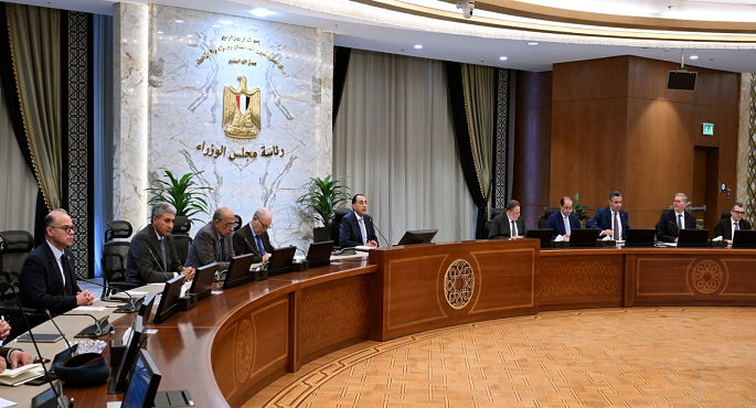 رئيس الوزراء يترأس اجتماع اللجنة المركزية لإدارة الأزمات لمتابعة تداعيات التصعيد العسكرى بالمنطقة