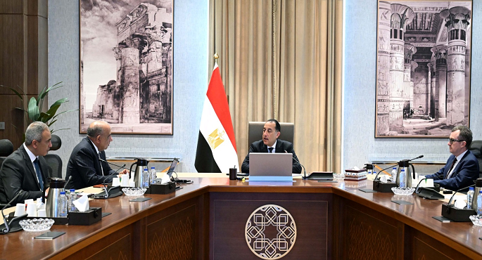 رئيس الوزراء: الحكومة تعمل على ترسيخ ملف الطاقة الجديدة والمتجددة كأولوية استراتيجية