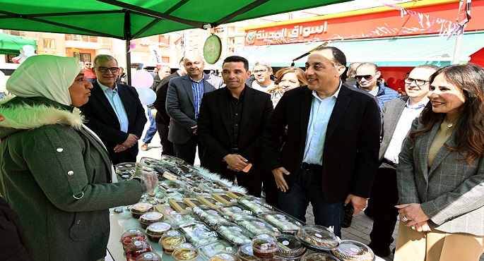رئيس الوزراء يتفقد عددًا من المشروعات السكنية والخدمية بمدينة “حدائق العاصمة”