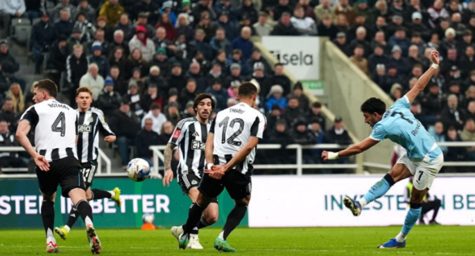 مرموش يقود مانشستر سيتى للإطاحة بنيوكاسل يونايتد من كأس الاتحاد الإنجليزى