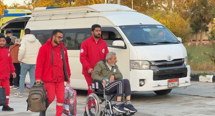 ميناء رفح البرى يستقبل دفعة جديدة من العائدين الفلسطينيين إلى قطاع غزة