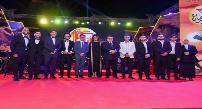 وزيرة الثقافة تطلق برنامج “هل هلالك” وتكرم نخبة من أبطال أكتوبر ونجوم الفن