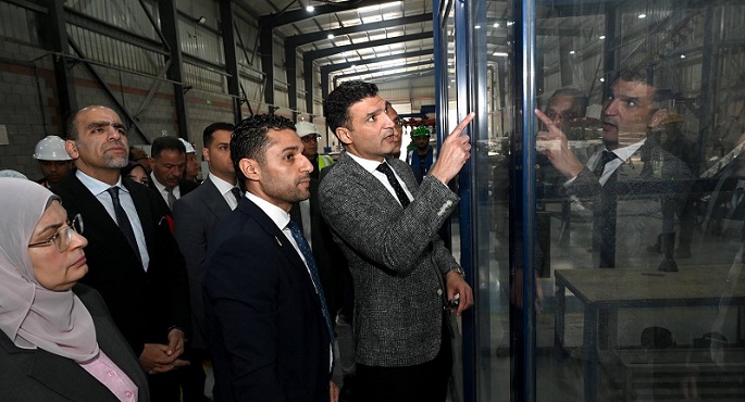 وزير الصناعة: منظومة المطور الصناعى جاءت خصيصًا لتسهيل الإجراءات وتوفير البنية التحتية للاستثمار الصناعى