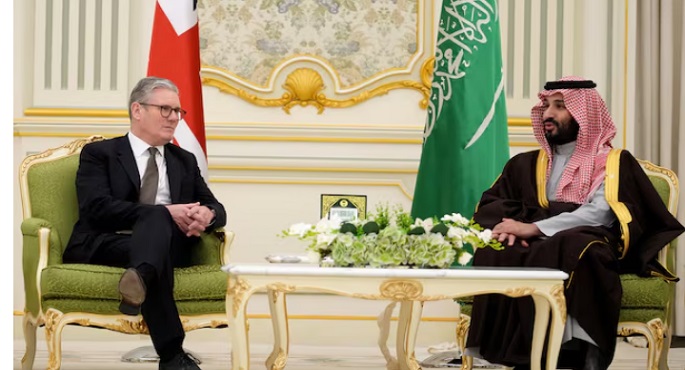 ولي العهد السعودى ورئيس وزراء بريطانيا يبحثان خفض التصعيد فى المنطقة