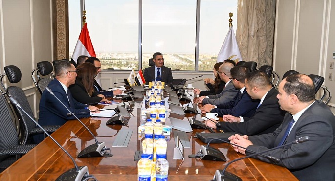 وزير التموين يلتقى رئيس الشرق الأوسط وافريقيا لشركة مايكروسوفت