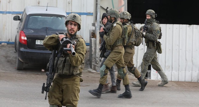 الاحتلال الإسرائيلى يعتقل 54 فلسطينيا من الخليل وبلدتى يطا وبيت أمر بالضفة الغربية