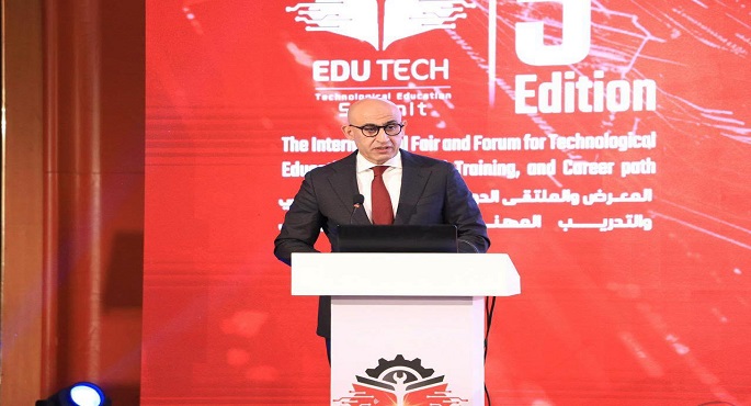 وزير التعليم : نعمل على التوسع فى مدارس التكنولوجيا التطبيقية بالشراكة مع القطاع الصناعى