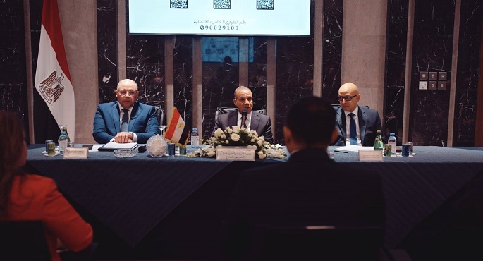 وزير الخارجية يلتقى أبناء الجالية المصرية فى الكويت ويستعرض الجهود التي تبذلها مصر لرعاية مواطنيها فى الخارج