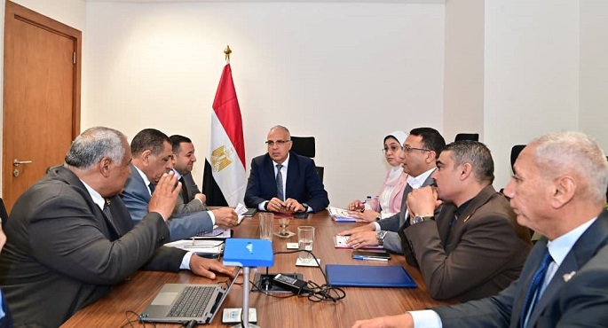 وزير الرى يلتقي عددًا من السادة أعضاء مجلسى النواب والشيوخ لبحث مطالب المواطنين